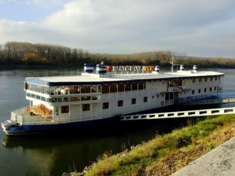 Botel Marina Bratislava Eksteriør bilde